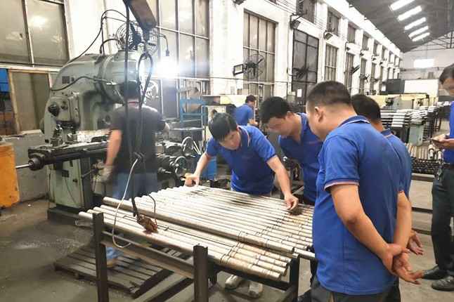 半岛网页版·网站入口-半岛online(中国)每周对各个工序进行质量监督检验的现场。